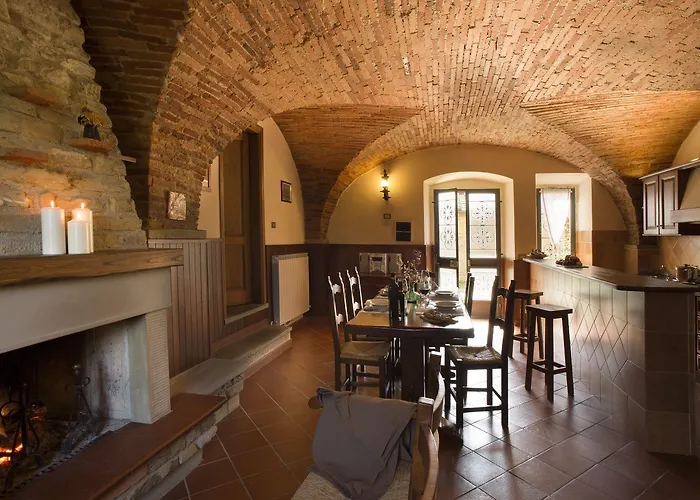 Buccia Nera Farm stay Chiassa Superiore